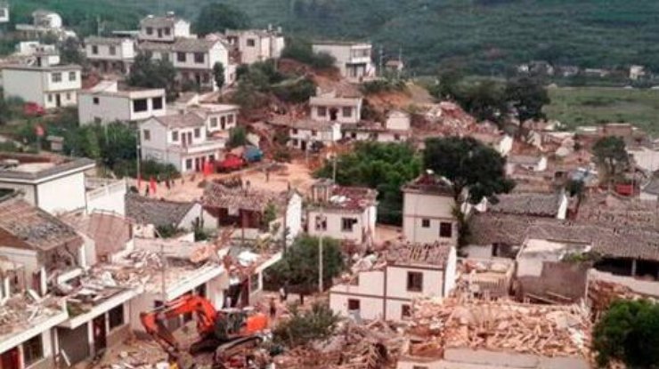 Землетрясение в Китае сравнивают с бомбежкой: уже 391 жертва