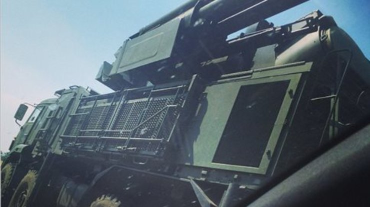 Как двигался конвой Путина: в Instagram попала даже ракетная установка (фото, видео)