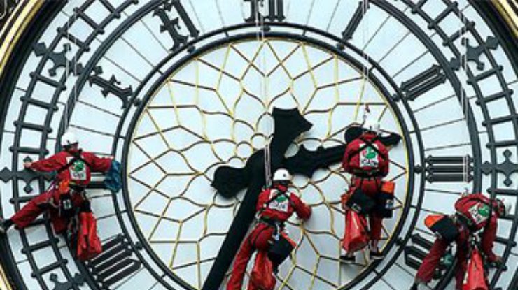 В Лондоне остановились часы на Биг-Бене (фото)