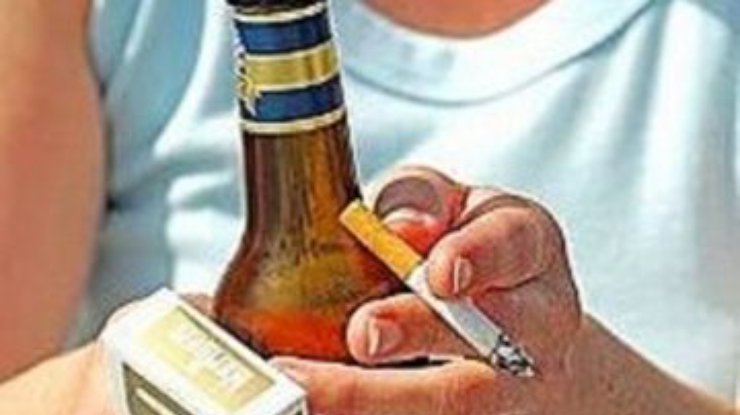 Россиян собираются лишить алкоголя и табака