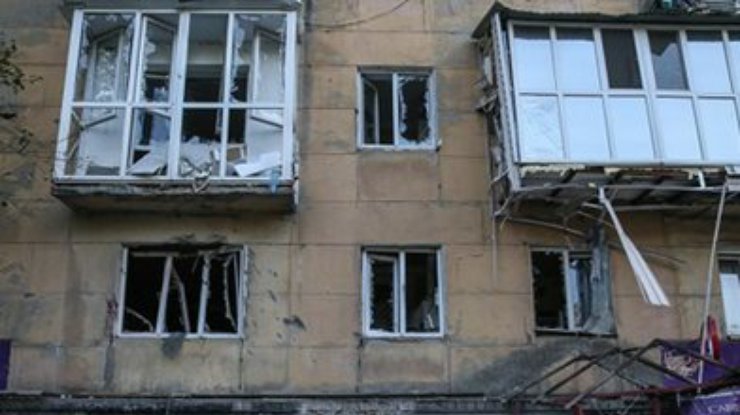 Донецк обстреливали всю ночь: разрушены дома, нет света и газа (фото)