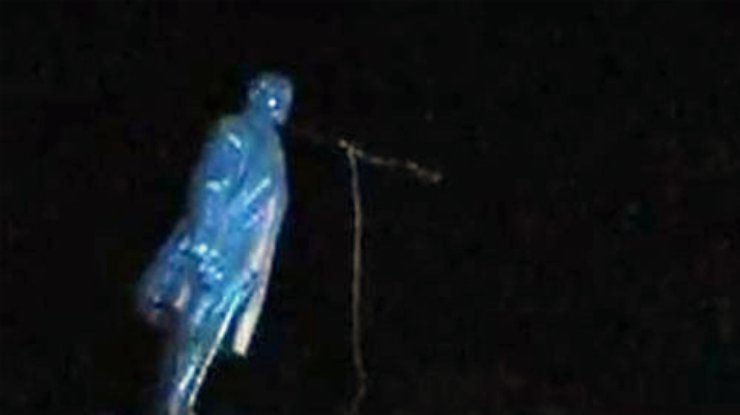 В Павлограде сбросили Ленина (видео)