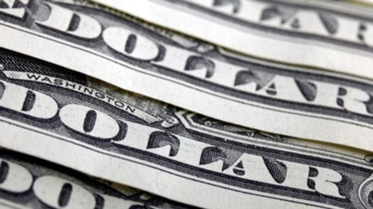 Межбанк закрылся рекордным курсом доллара в 14,30 гривен