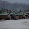 Вторжение России в Украину: танки в Новоазовске и Старобешево, Порошенко созывает СНБО