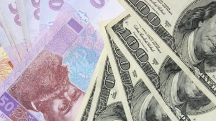 Доллар на межбанке приближается к отметке в 15 гривен