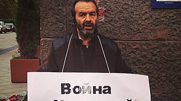 Виктор Шендерович на антивоенном пикете в Москве пристыдил Кремль (фото)