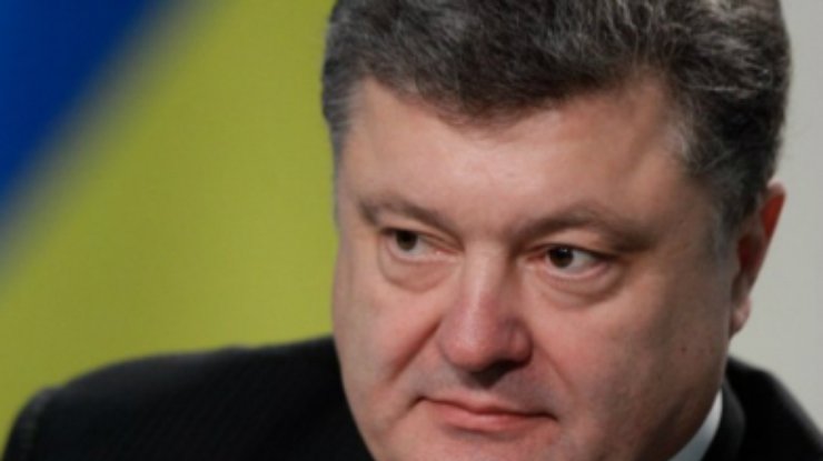 Ситуация тяжелая, но украинский боевой дух сильнее, чем у оккупантов - Порошенко