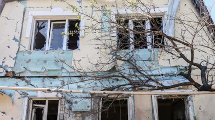 Пять человек погибли и девять ранены из-за артобстрелов в Донецке (фото)