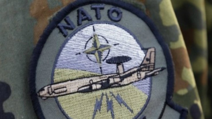 Страны НАТО начали процесс передачи оружия Украине - Гелетей