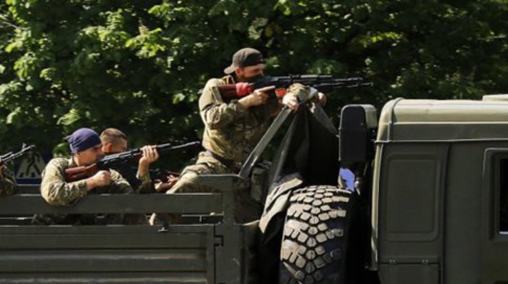Близ Смелого террористы атаковали колонну военных Украины