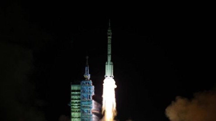 Китай запустил на орбиту ракету с исследовательским спутником