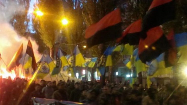 В центре Киева прошел марш правых (видео)