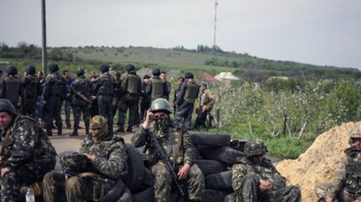 Под Смелым в Луганской области окружены 80 солдат внутренних войск