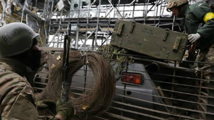 Последнее путешествие танкиста: киборги аэропорта Донецка отправили домой погибшего побратима (фото)