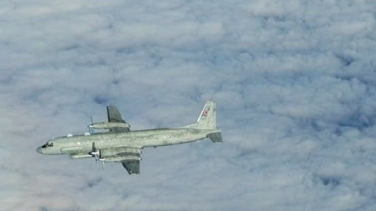Латвия сообщила о военном самолете из России Ил-20 над Балтикой