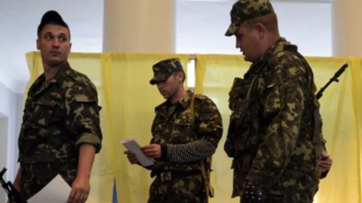 МВД на выборах ждет провокаций террористов под видом "Азова" и "Айдара"