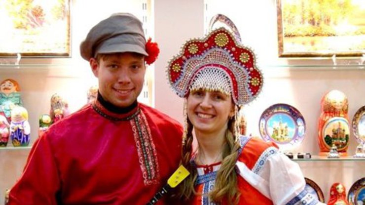 Милонов запретит россиянам жениться в костюмах медвежат