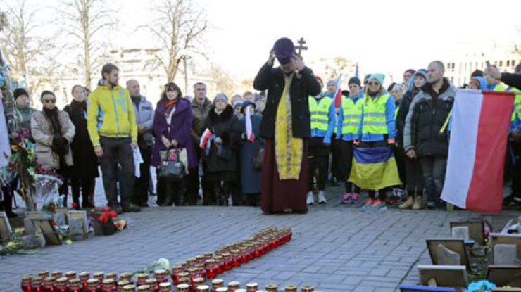 Годовщина Евромайдана: марш Самообороны и звезды для героев (онлайн)
