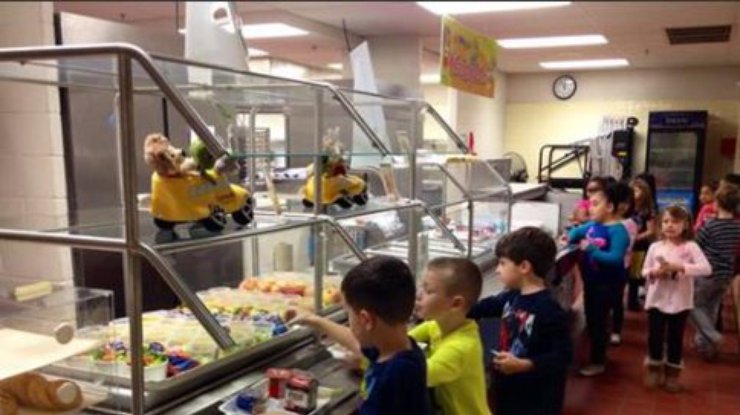 Школьники США пожаловались Обаме на еду в столовых (фото)