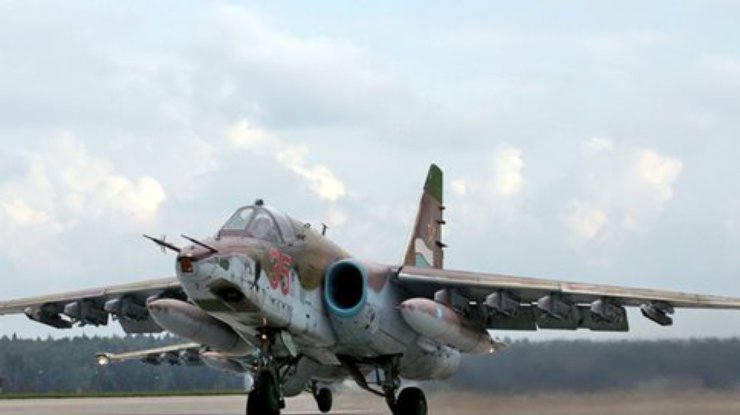 Из аэродрома в Николаеве пытались угнать Су-25 в Крым