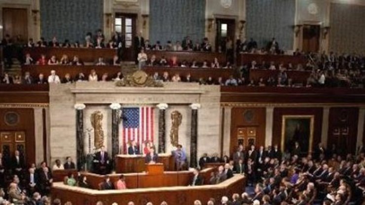 Сенат США одобрил военную помощь для Украины