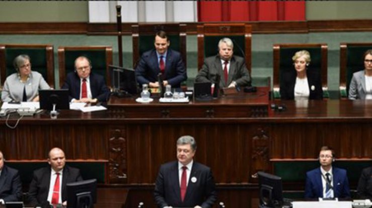 Президент попросит Раду отменить позаблоковость Украины