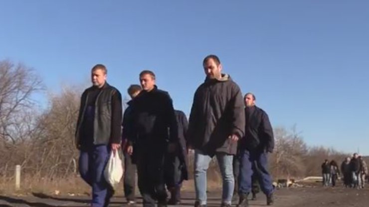 Обмен пленными на Донбассе затягивают террористы