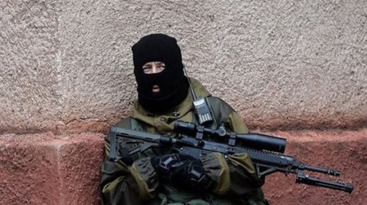 Снайперы террористов атаковали поселок в Луганске