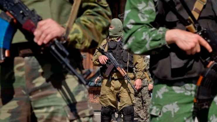 Террористы из Градов обстреляли  поселок в Донецке