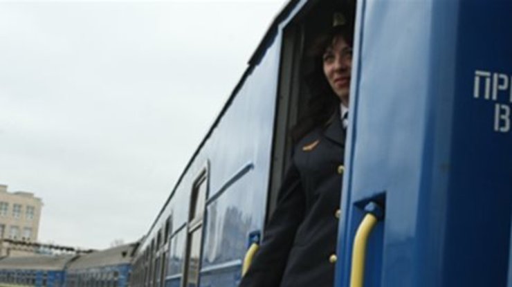 "Укрзализныця" назначила 15 дополнительных поездов на праздники