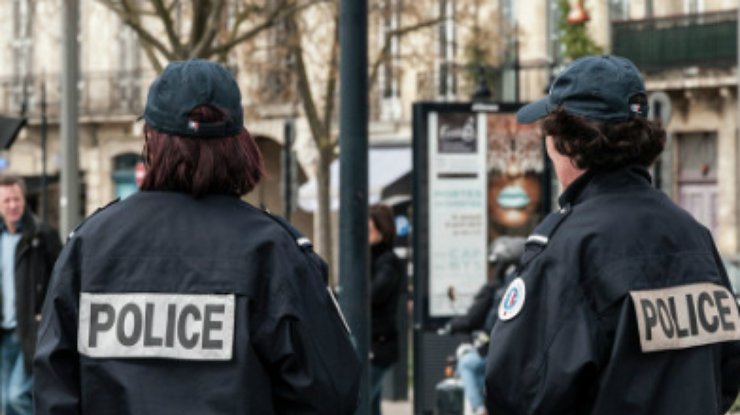 Теракт в Charlie Hebdo: полиция не обнаружила подозреваемых в Реймсе
