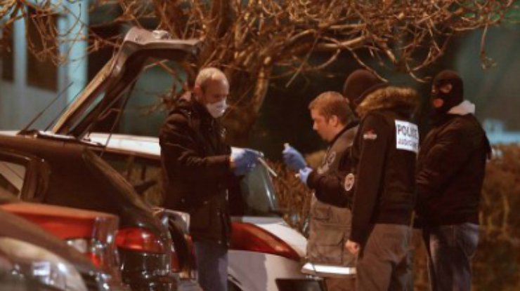 Теракт в Charlie Hebdo: сдавшийся подозреваемый предоставил алиби