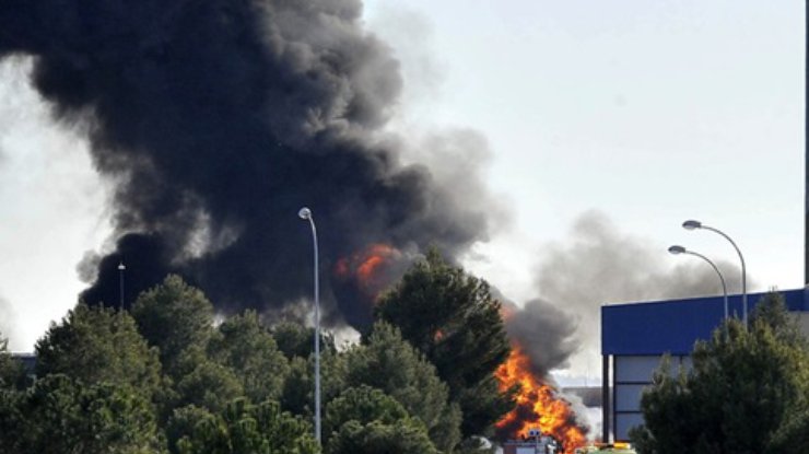 При падении истребителя на базе НАТО в Испании погибли 10 человек (фото)
