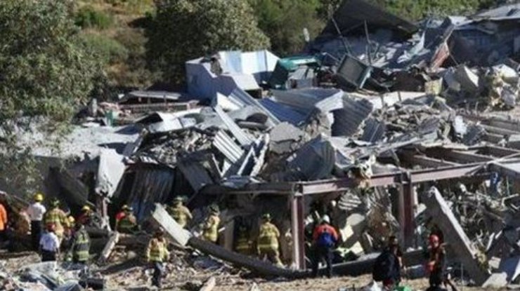 В Мексике взрывом разрушена детская больница, 7 погибших (фото)