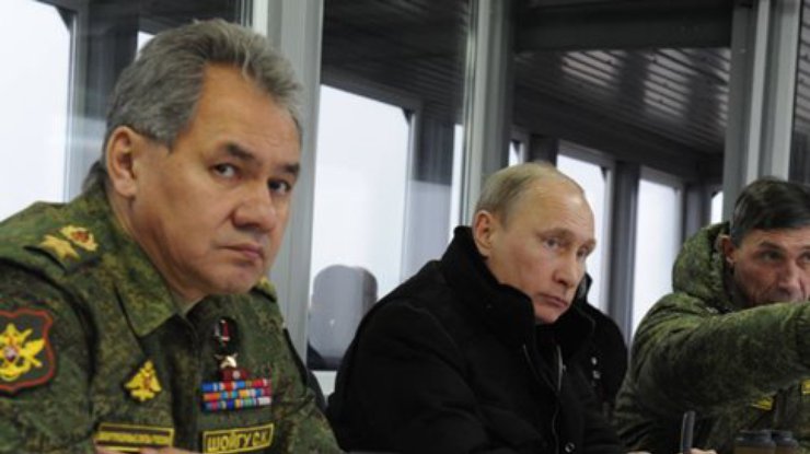 Путин требует не допустить военного превосходства над Россией