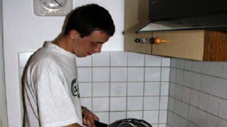 Россиянин погиб от мытья посуды в Челябинской области