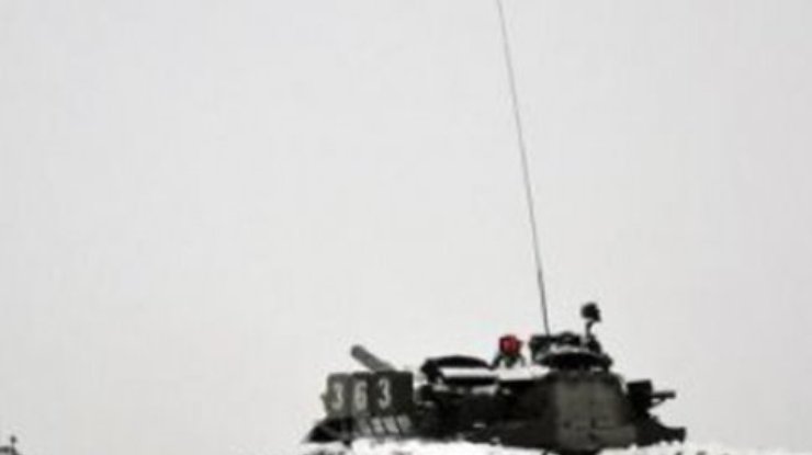 Под Мариуполем уничтожили группу террористов на танке