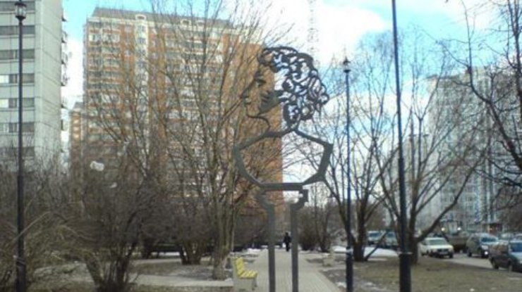 В Москве украли памятник Пушкину ради металла