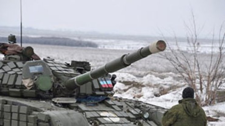 1200 террористов и 35 бронемашин перебросили к Дебальцево