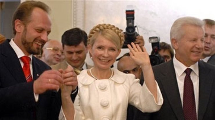Самый центр города Киева, 22 июня 2006 года. Холёные дяди и тёти решают судьбу коалиции..