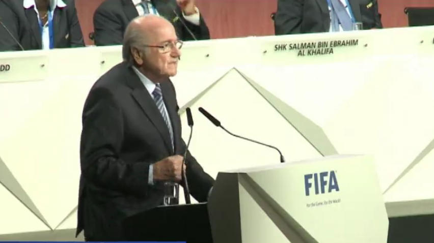 Скандал не помешал президенту ФИФА переизбраться на новый срок (видео)