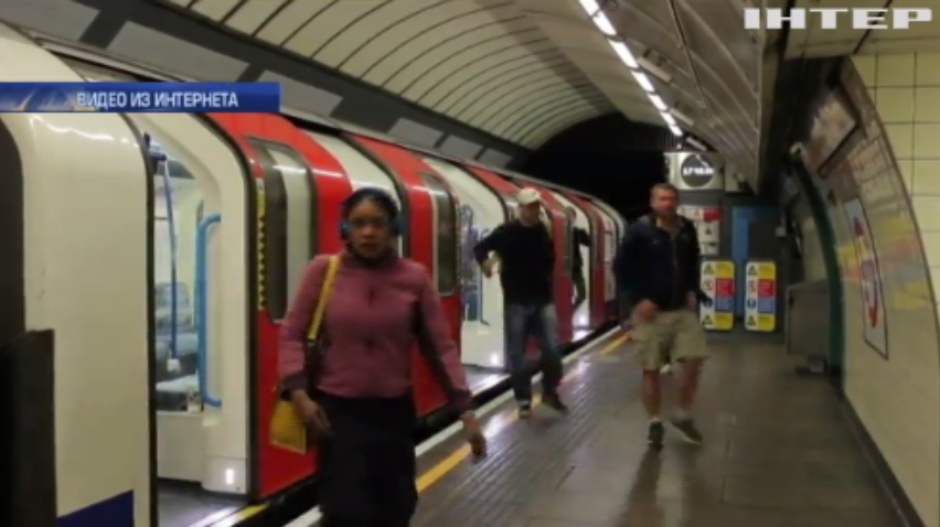 В Лондонском метро больше не будут обращаться к пассажирам "Леди и джентльмены"