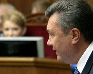 СМИ: Тимошенко начинает войну против Януковича