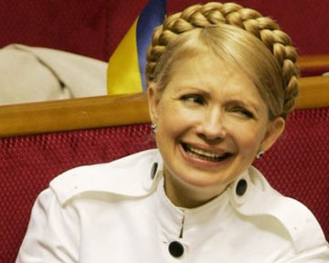 Тимошенко живет на одну зарплату