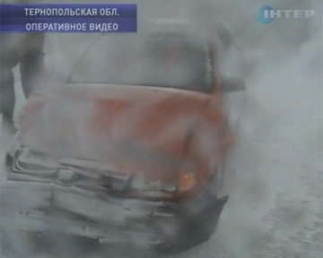 Непогода парализовала движение на дорогах Украины