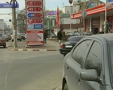 Водители не собираются мириться с повышением цен на бензин