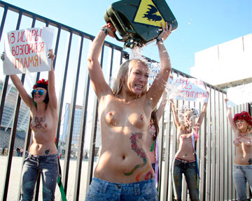 FEMEN      ""