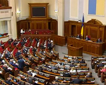 В повестке сессии депутаты планируют рассмотреть законопроект о выборах в четверг