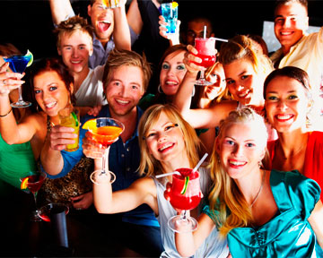 Меньше всего удовольствия доставляют лечение от болезни и использование Facebook. Фото serpeika.com