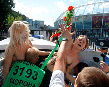 Украинские феминистки. ( фото ). Украинского женского движения FEMEN 930860_3